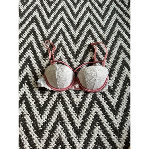 PINK by Victoria’s Secret Date Push-Up Bra - Picture 1 of 4